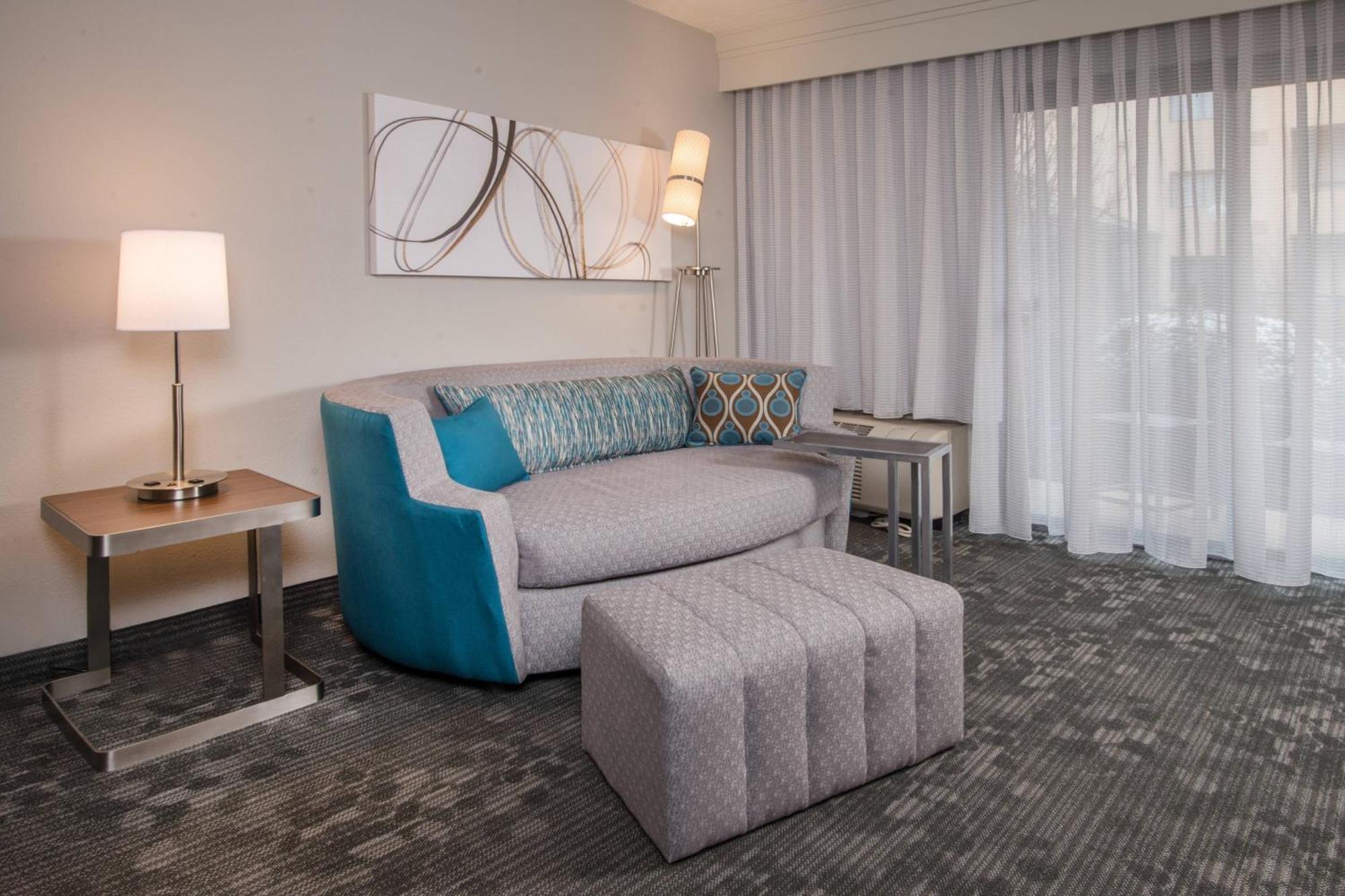 Courtyard By Marriott Fairfax Fair Oaks Hotell Eksteriør bilde