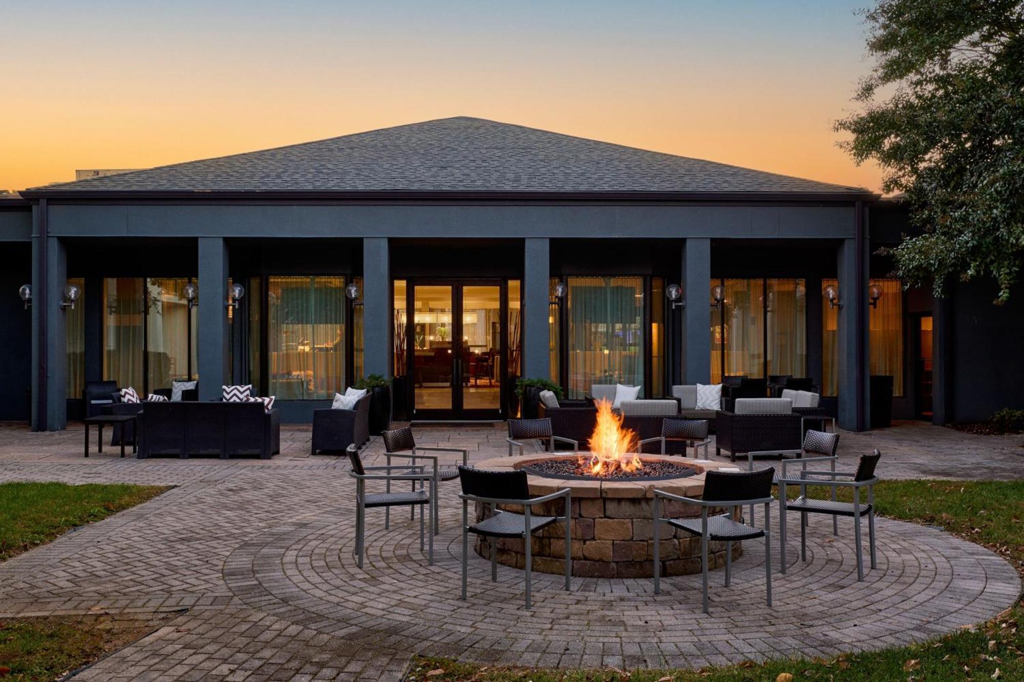 Courtyard By Marriott Fairfax Fair Oaks Hotell Eksteriør bilde